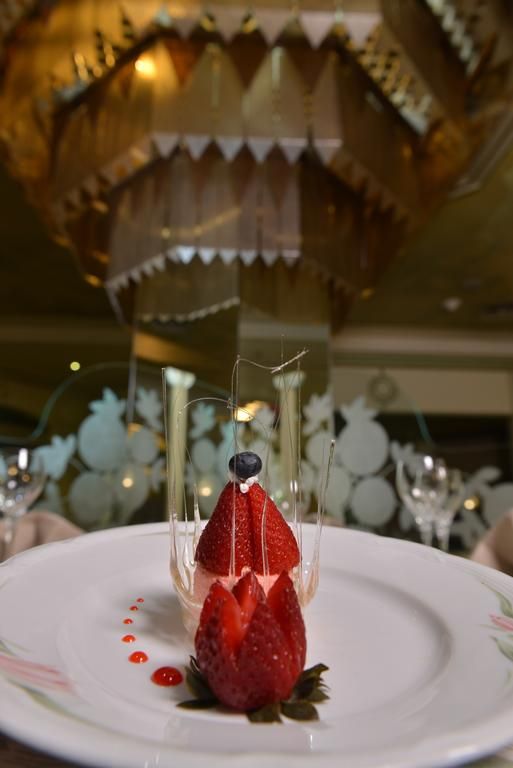 Regency Palace 5*