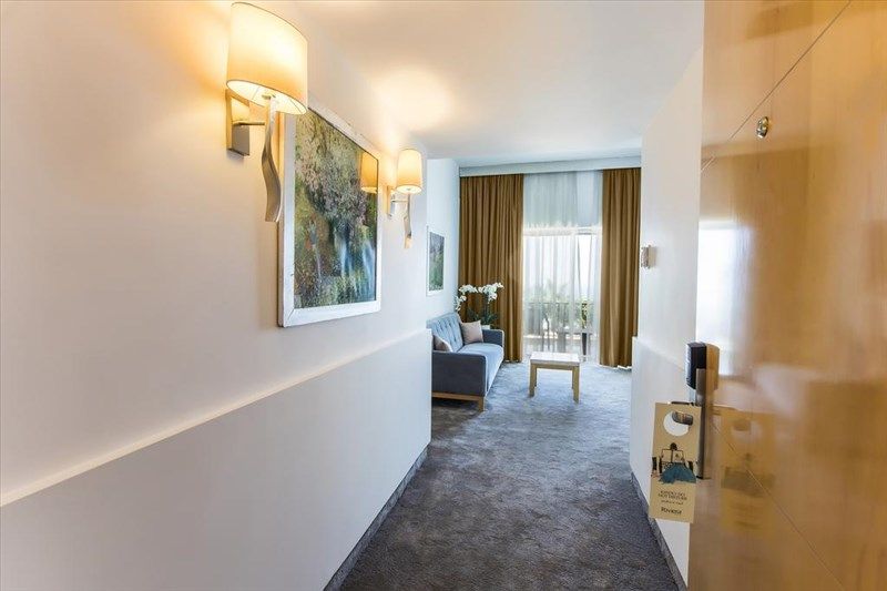Riviera Beirut 5*