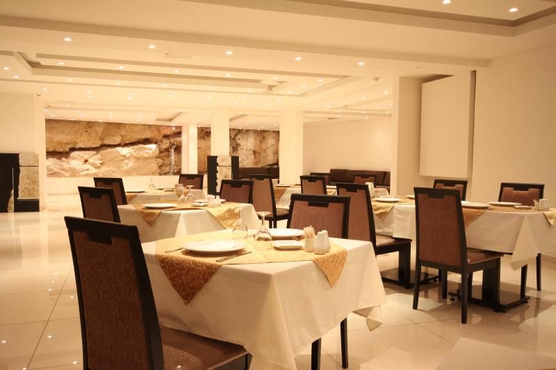 Rivoli Palace 4*
