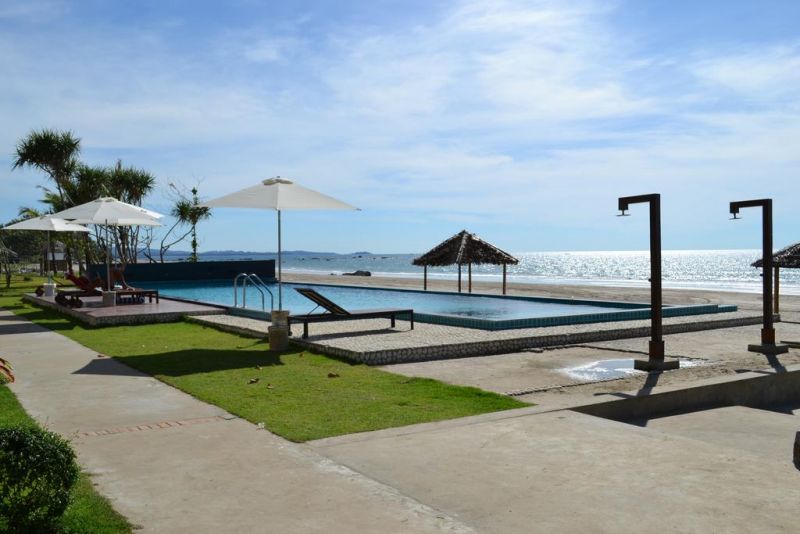 Grand Ngwe Saung Resort 3*