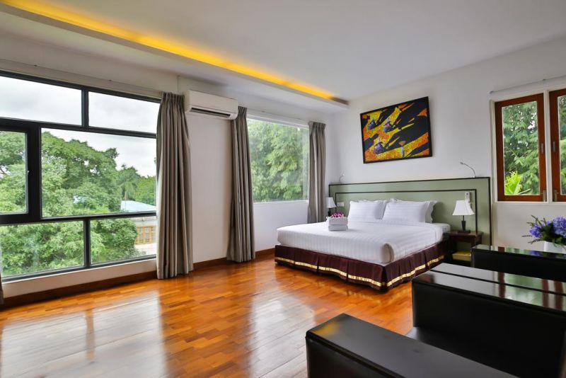 Sky View Hotel 3*