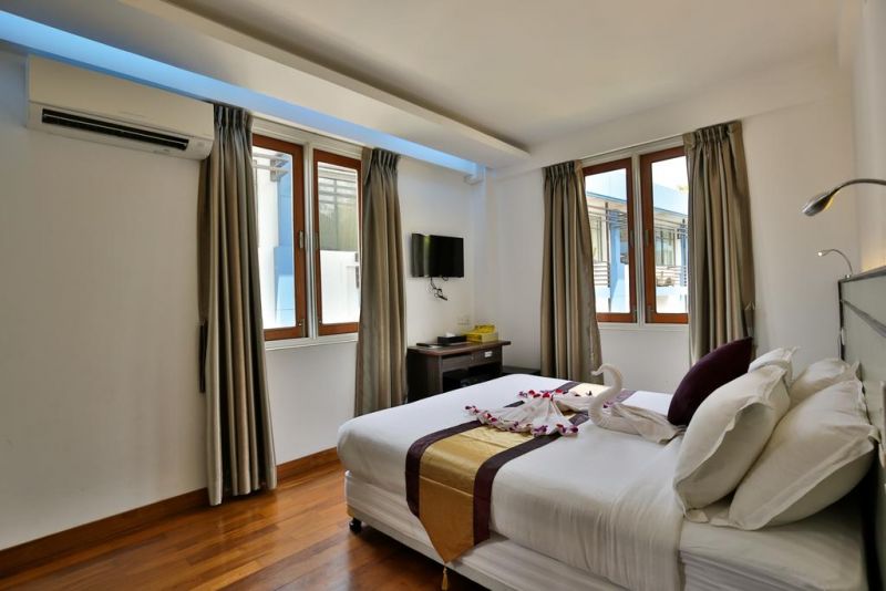 Sky View Hotel 3*