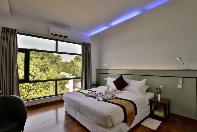 Sky View Hotel 3*