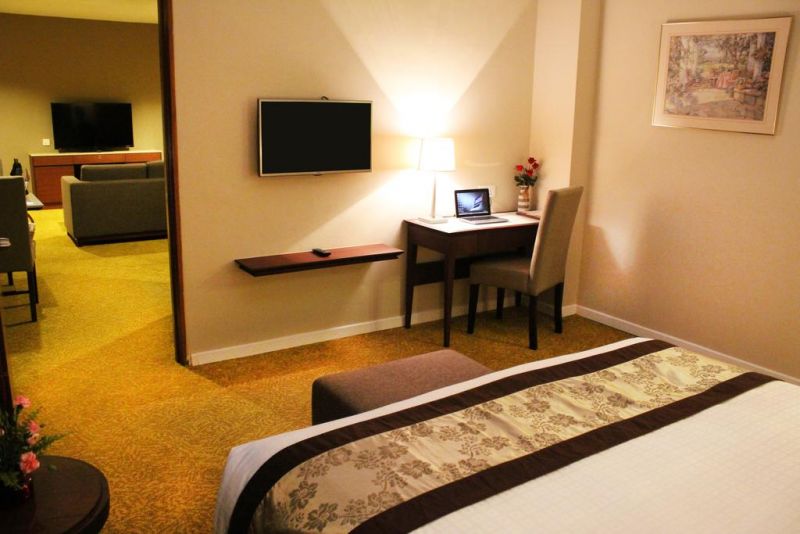 Summit Parkview Hotel 4*
