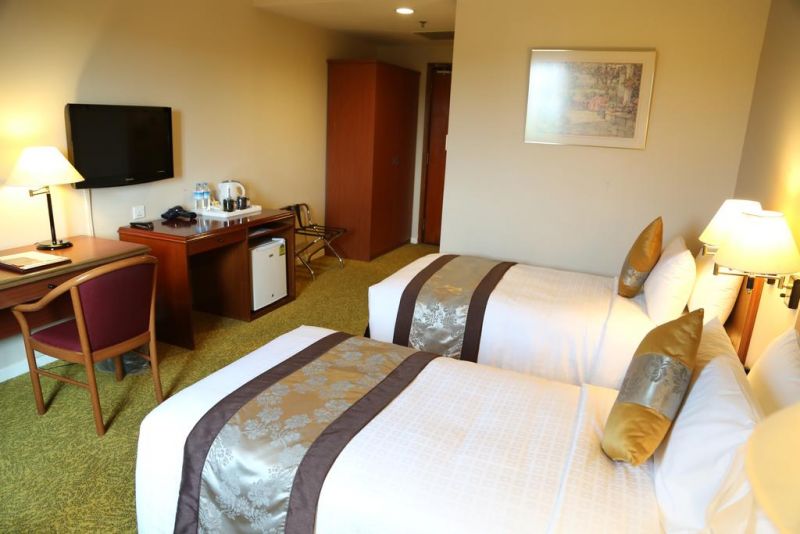 Summit Parkview Hotel 4*