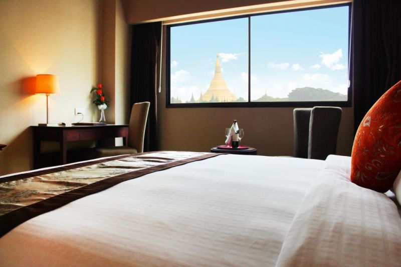 Summit Parkview Hotel 4*