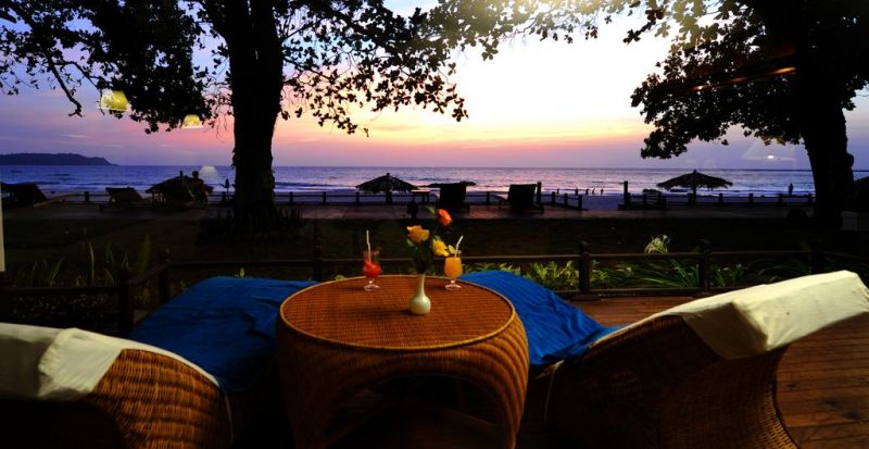 Thande Beach Hotel 3*