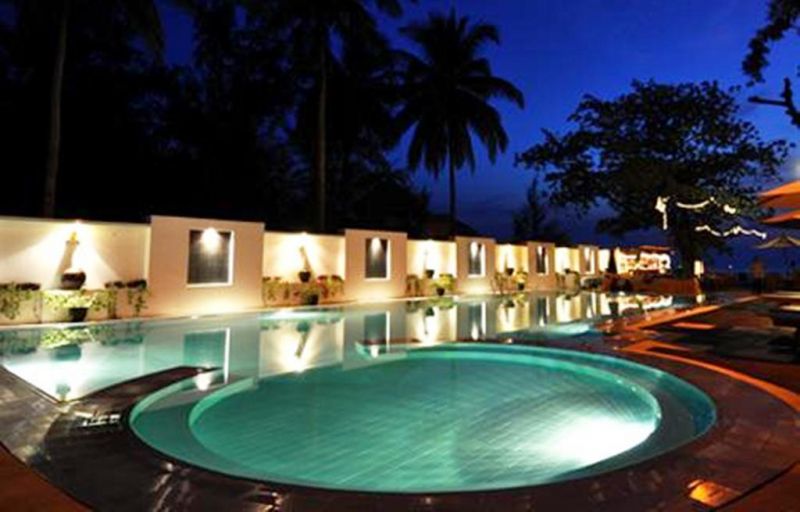 Thande Beach Hotel 3*
