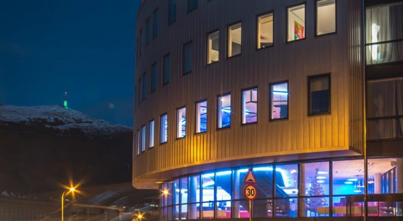 Magic Hotel Solheimsviken 4*