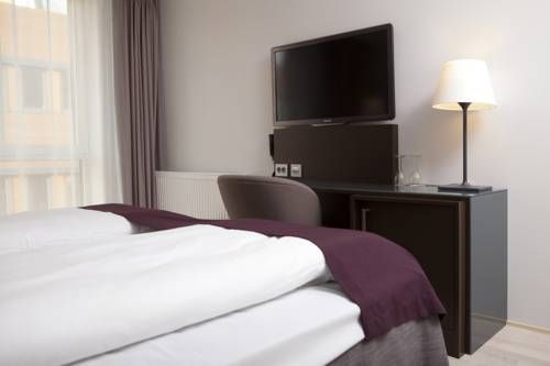 Quality Hotel Waterfront 4*
