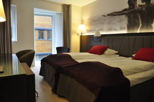 Quality Hotel Waterfront 4*