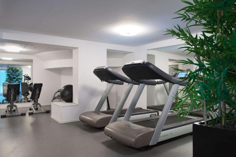 Quality Hotel Waterfront 4*