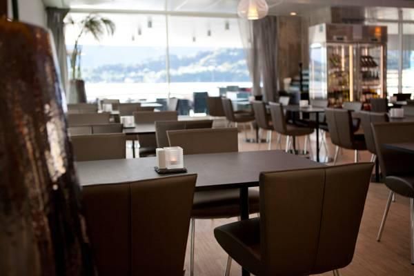 Quality Hotel Waterfront 4*