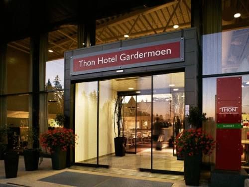 Thon Hotel Gardermoen 3*