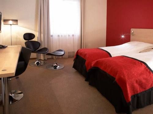Thon Hotel Gardermoen 3*