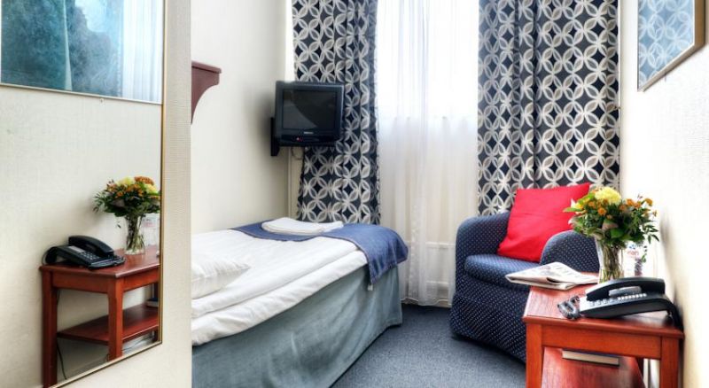 Alexandra Hotel 3*