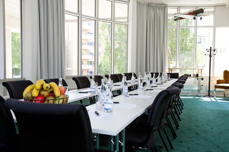 Clarion Collection Tapto 4*
