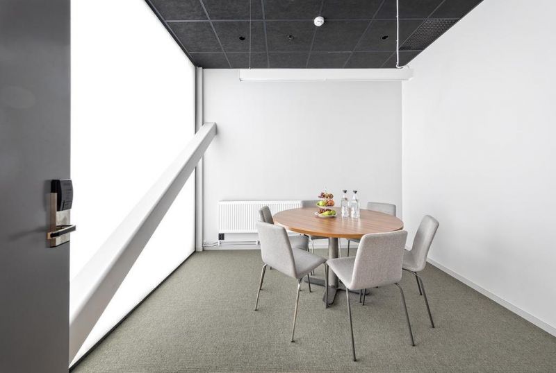 First Hotel Arlanda Airport 3*