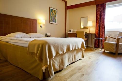 Quality Hotel Nacka 3*