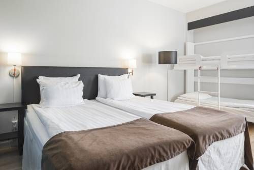 Quality Hotel Nacka 3*