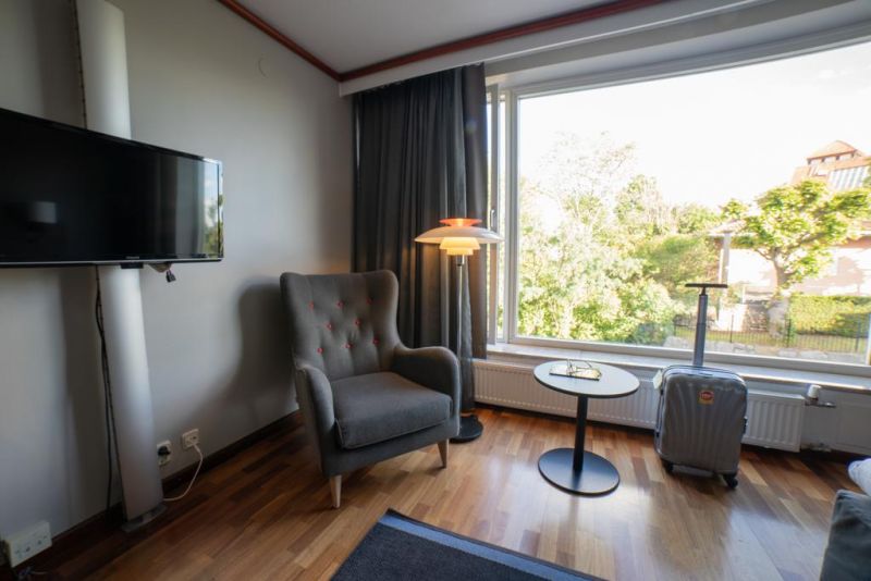 Scandic Foresta 4*