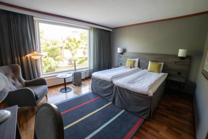 Scandic Foresta 4*