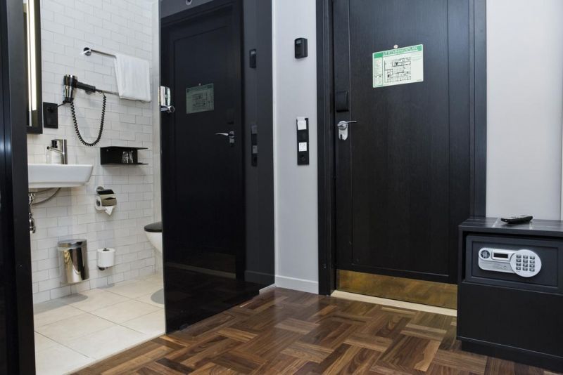 Scandic Grand Central 4*