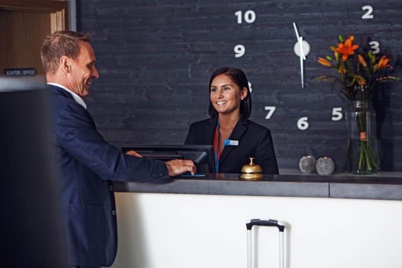 Sky Hotel Apartments 3*