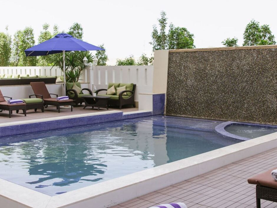 Sunday Mangrove Corniche Hotel 4*