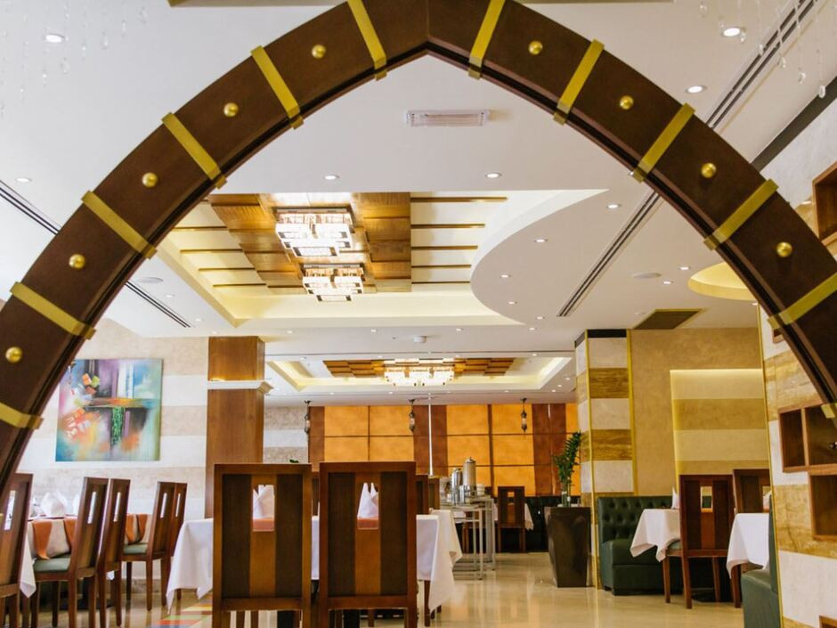 Sunday Mangrove Corniche Hotel 4*