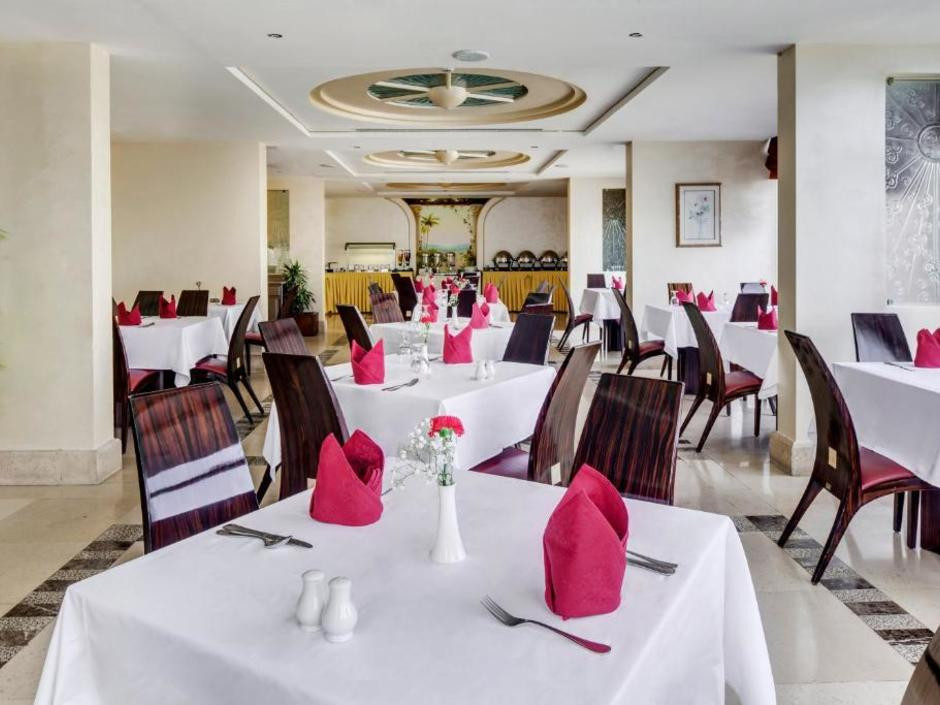 Oryx Hotel 4*