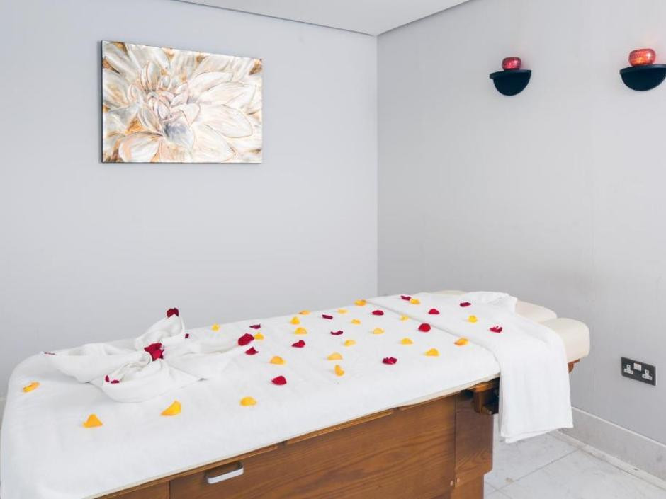 Oryx Hotel 4*