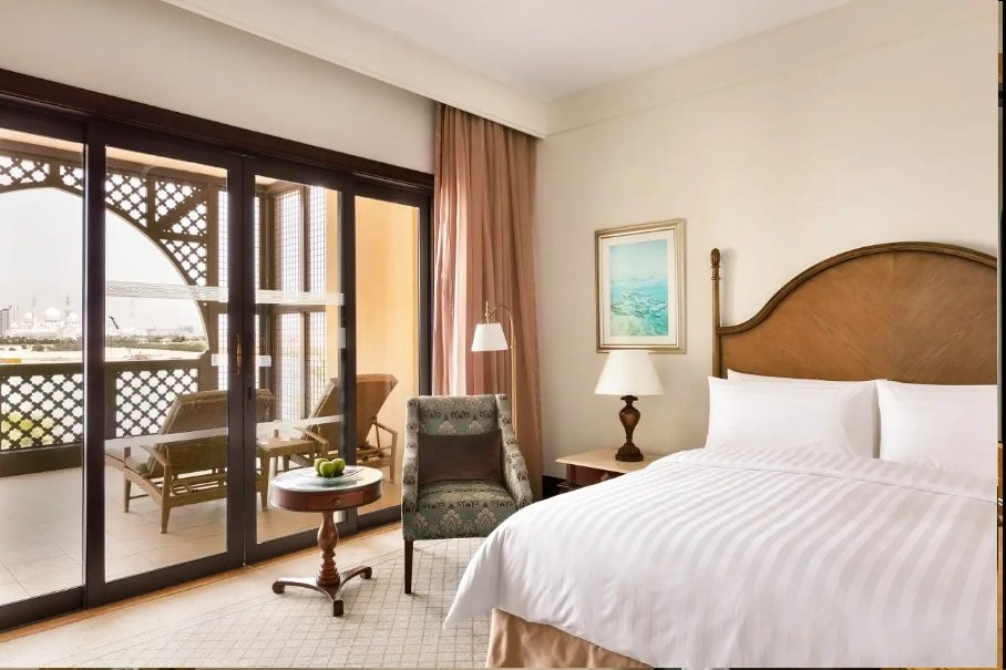 Shangri-la Hotel Qaryat Al Beri 5*