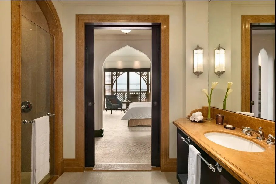 Shangri-la Hotel Qaryat Al Beri 5*
