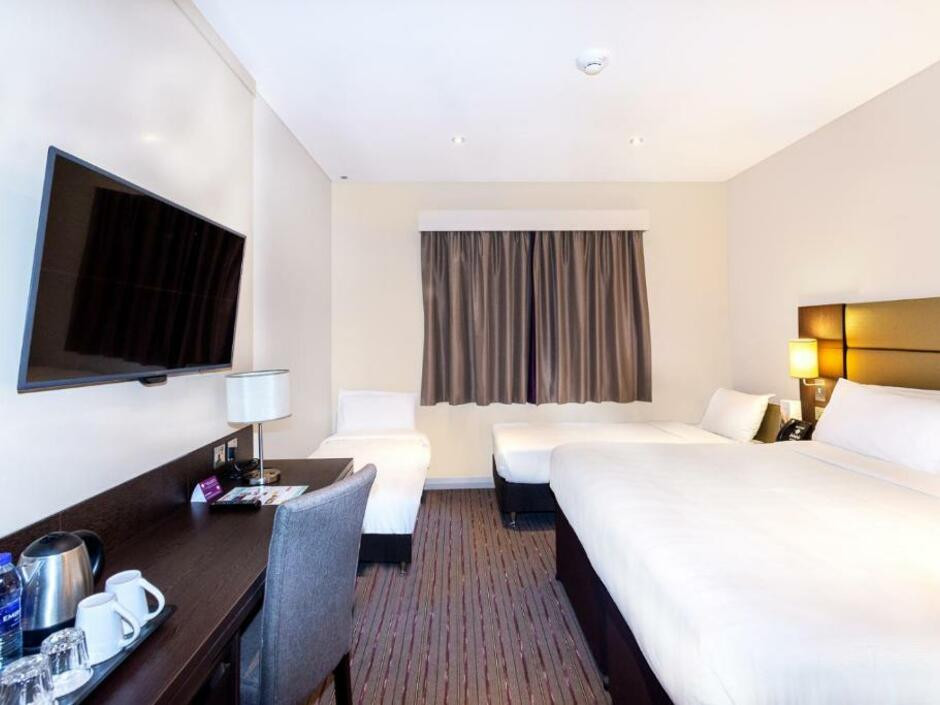 Premier Inn Dubai Ibn Battuta Mall 3*