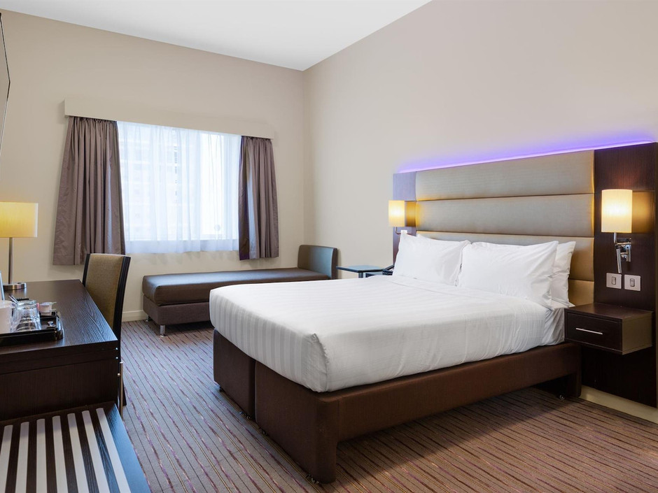 Premier Inn Dubai Ibn Battuta Mall 3*