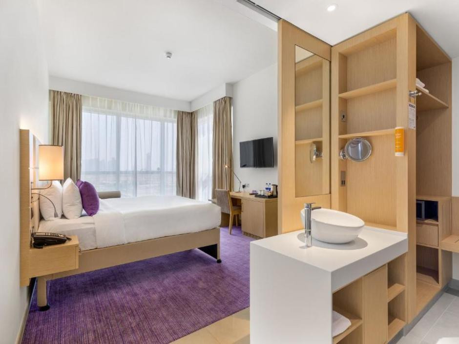 Premier Inn Dubai Ibn Battuta Mall 3*