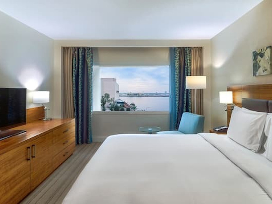 Hilton Garden Inn Ras Al Khaimah 4*