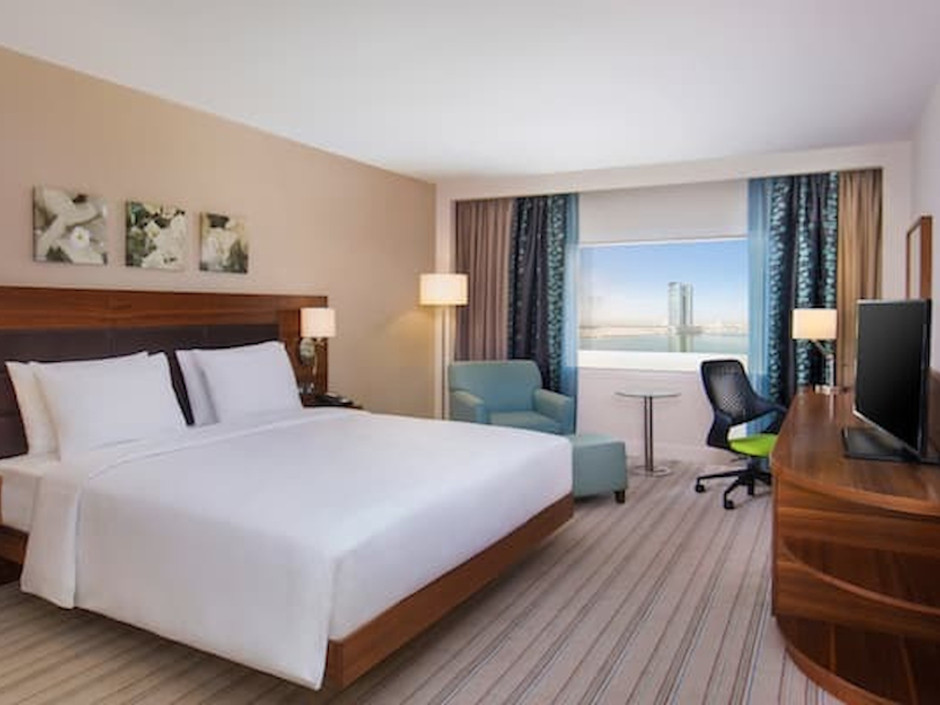 Hilton Garden Inn Ras Al Khaimah 4*