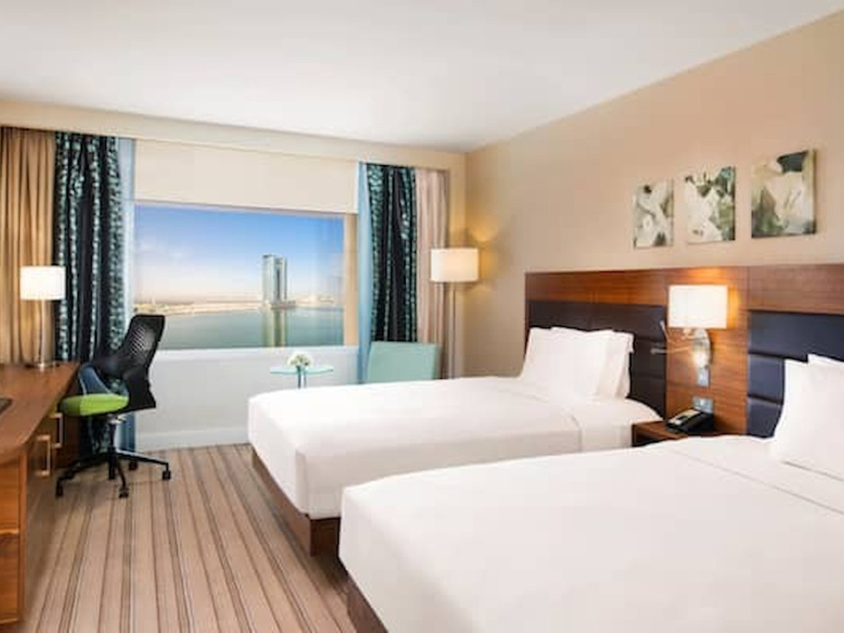Hilton Garden Inn Ras Al Khaimah 4*