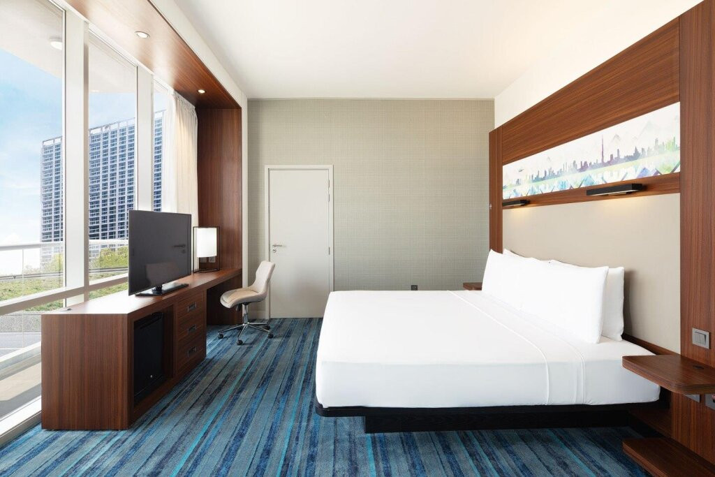 Aloft Dubai South 4*