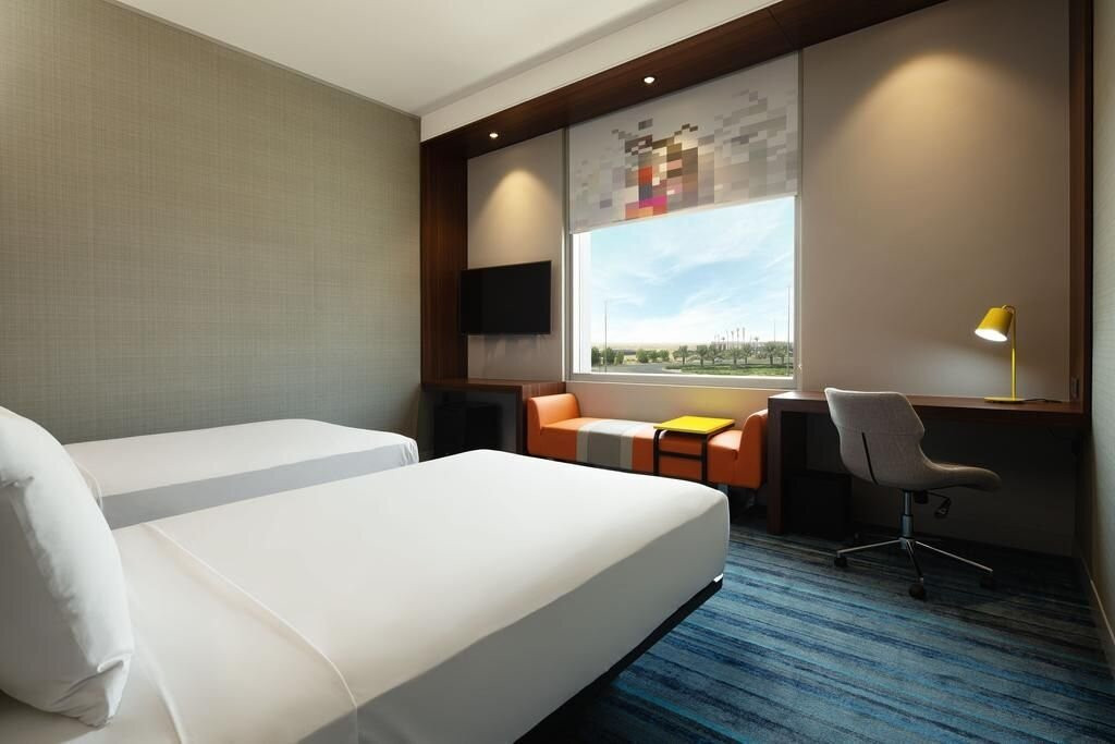 Aloft Dubai South 4*