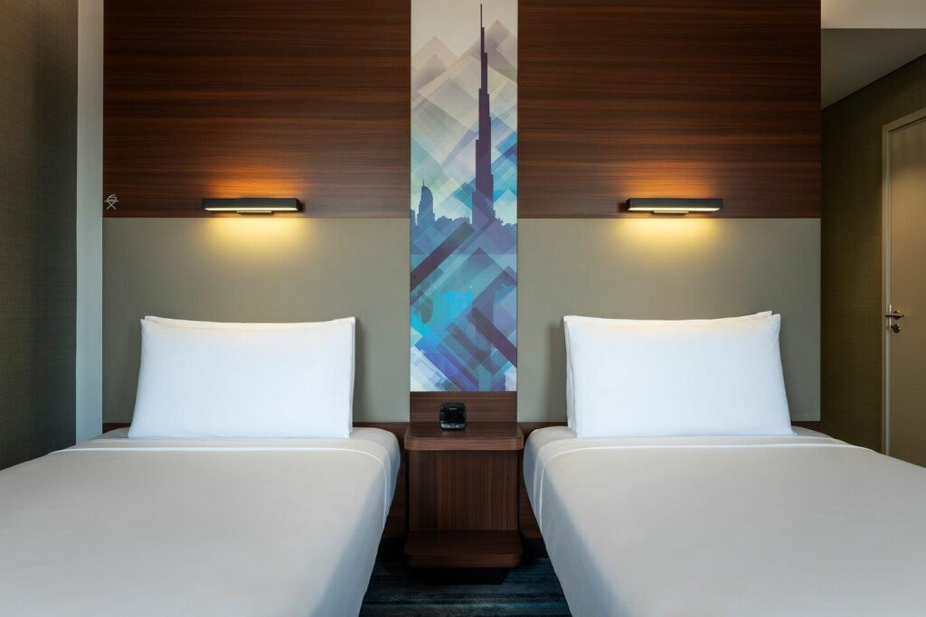 Aloft Dubai South 4*