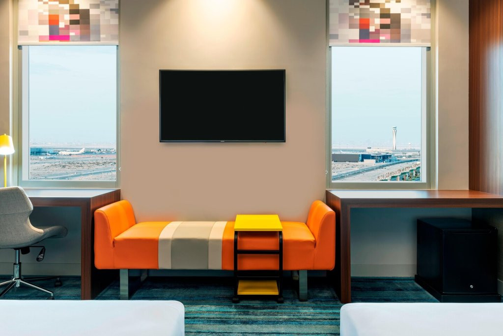 Aloft Dubai South 4*