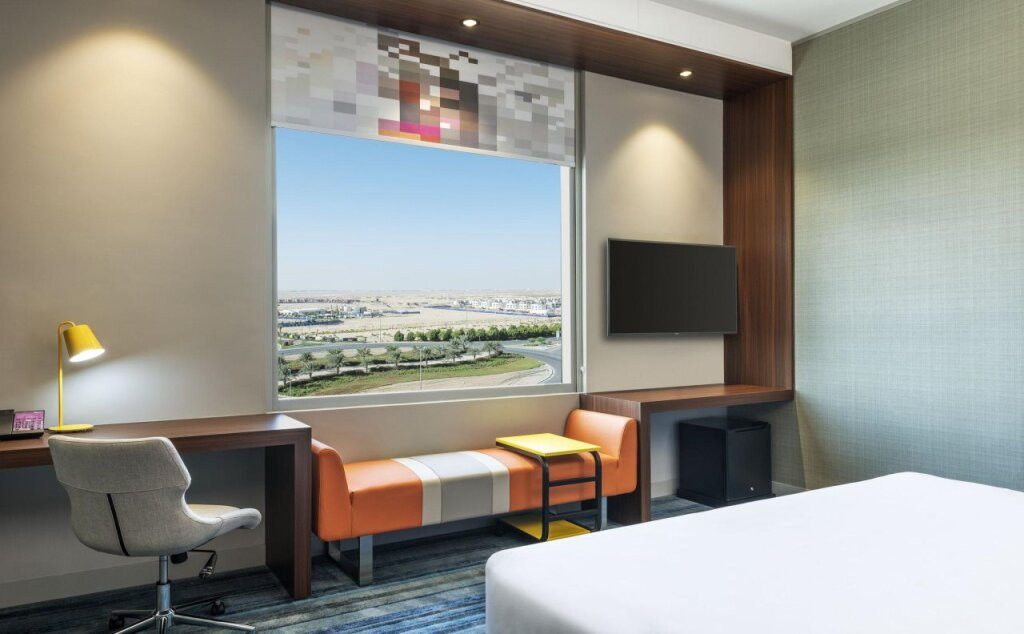 Aloft Dubai South 4*