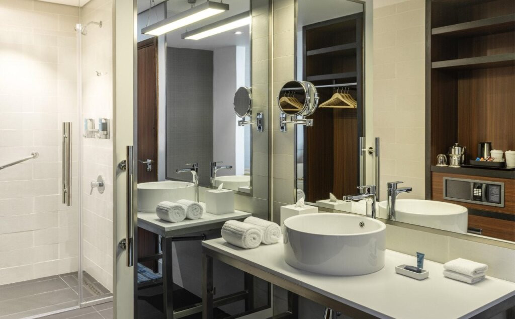 Aloft Dubai South 4*