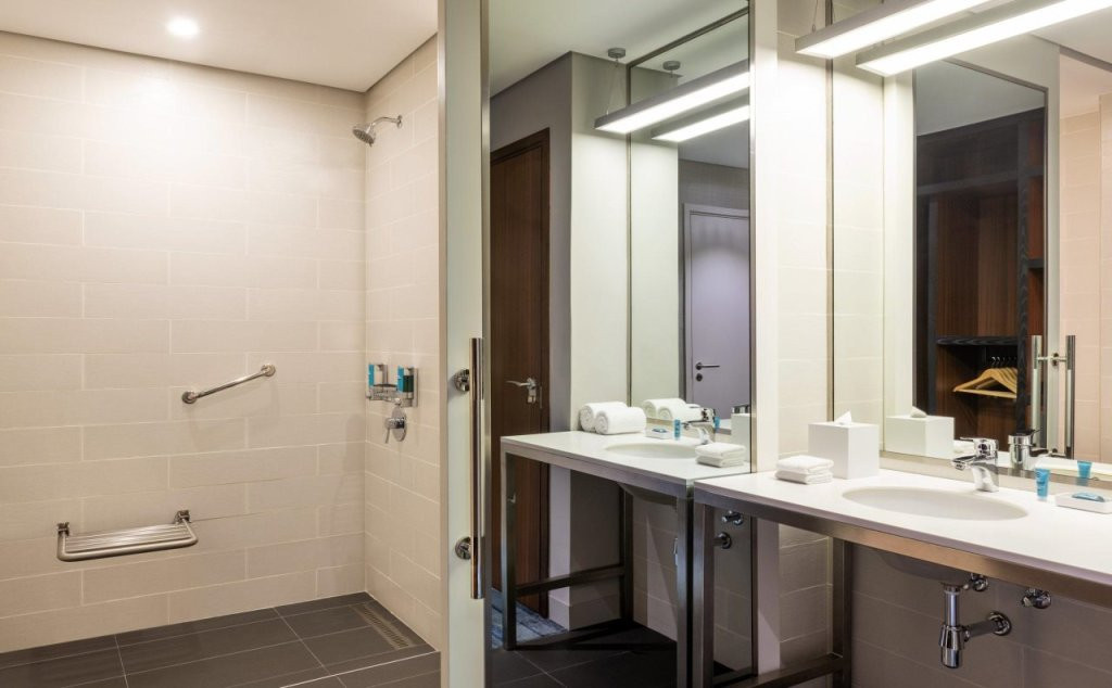 Aloft Dubai South 4*