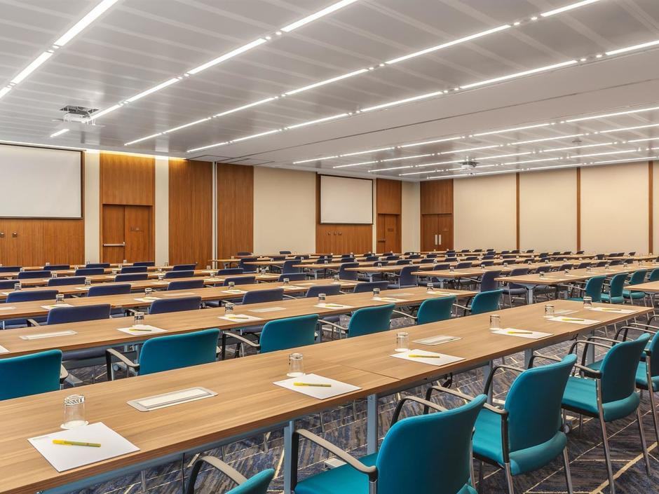 Doubletree By Hilton Dubai Al Jadaf 4*