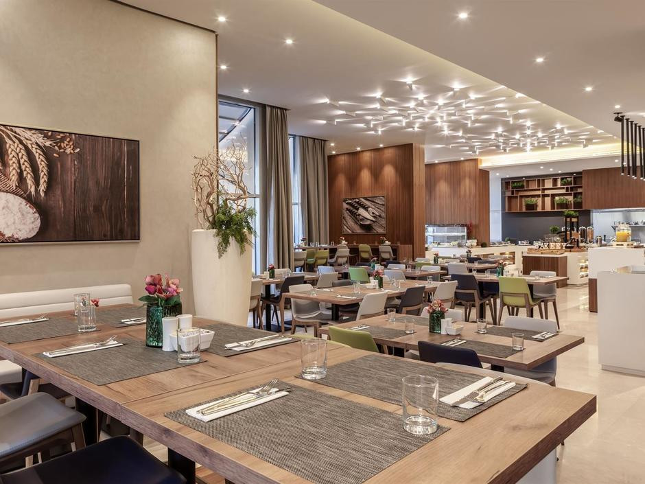 Doubletree By Hilton Dubai Al Jadaf 4*