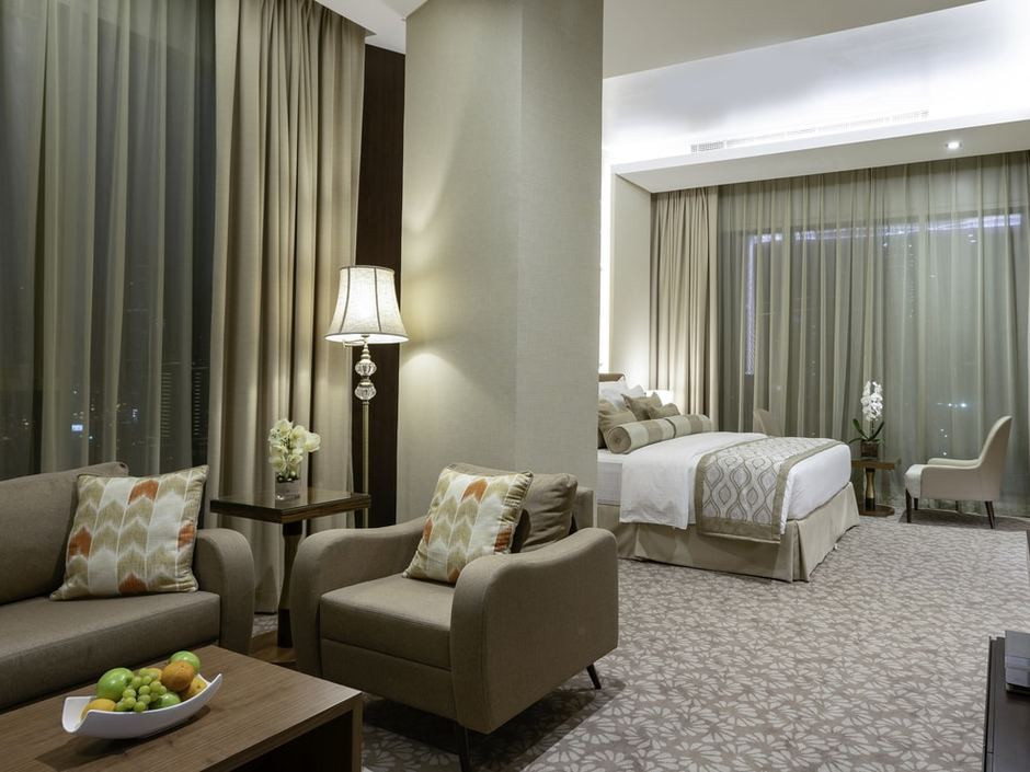 Renaissance Business Bay 5*